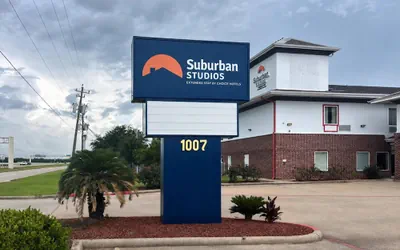 Suburban Studios Clute - Lake Jackson