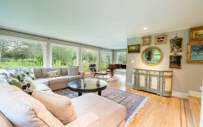 Photo 5 - Private Luxurious Canal Estate