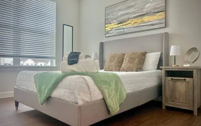 Photo 2 - Workerfriendly,washer/dryer, Gym,pool, A+ Location