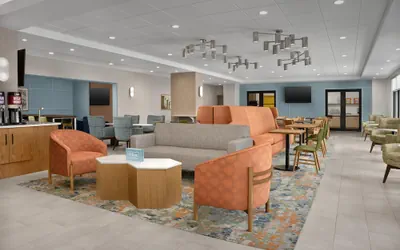 Photo 4 - Hampton Inn By Hilton East Peoria