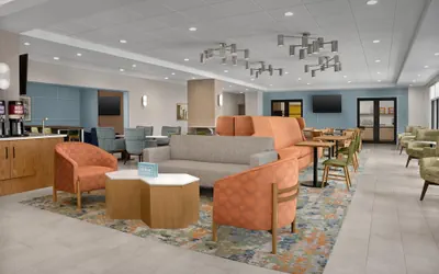 Photo 3 - Hampton Inn By Hilton East Peoria