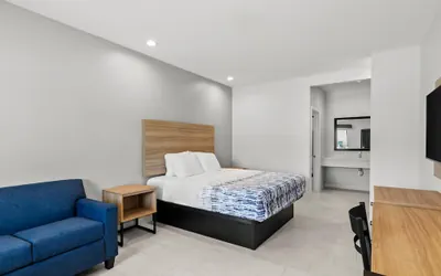 Photo 5 - Americas Best Value Inn & Suites Tomball Grand Parkway