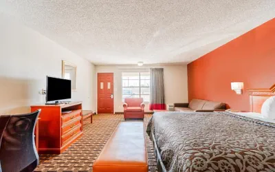 Photo 5 - Lone Star Inn