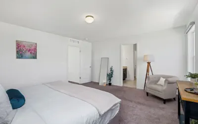 Photo 4 - Pelican Landing Modern 3BD in Lakes at Centerra