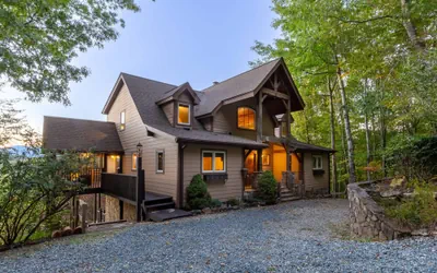 Photo 4 - Luxury Lakeview Cabin With Hot Tub and Game Room