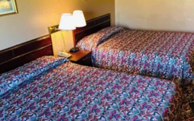 Photo 2 - Home Place Inn