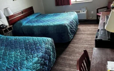 Photo 3 - Home Place Inn