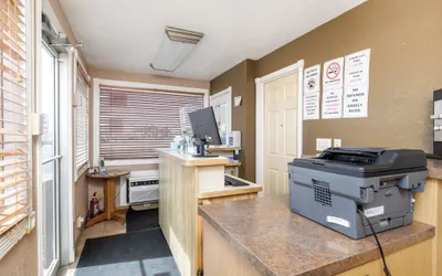 Photo 3 - Key Inn