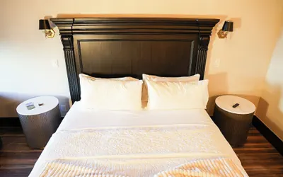 Photo 5 - Brick Street Hotel