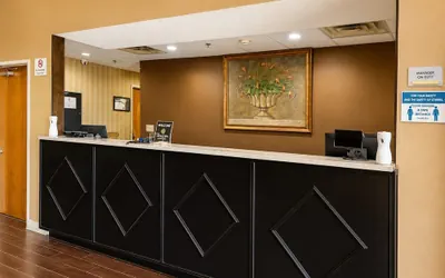 Photo 3 - HOTELWORLD INN & SUITES
