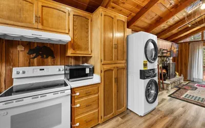Photo 5 - Mama Bear's Cozy Cabin