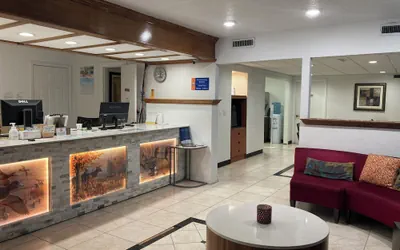 Woodward Inn&Suite