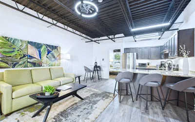 Photo 2 - Loft Getaway Near Port Beach -unit 203