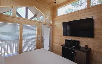 Photo 3 - Luxury Cabin with Forest View 7B