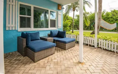 Photo 3 - Hutchinson Island Beach Retreat | Pets Welcome