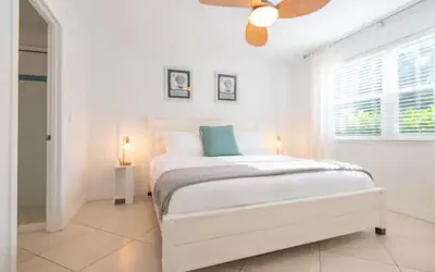 Photo 2 - Hutchinson Island Beach Retreat | Pets Welcome