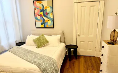 Photo 4 - GORGEOUS 3 BEDROOM IN DOWNTOWN