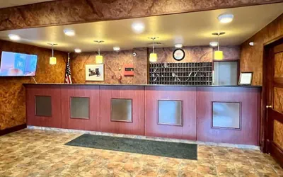 Photo 2 - Lenox Hotel and Suites