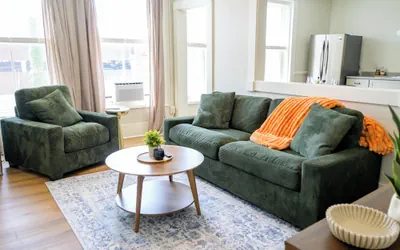 Photo 2 - Market Square Inn