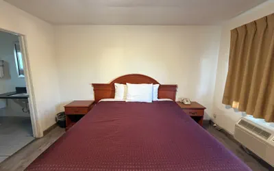 Photo 3 - Townhouse Motel