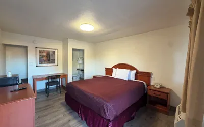 Photo 2 - Townhouse Motel