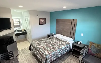 Photo 3 - Relax Inn