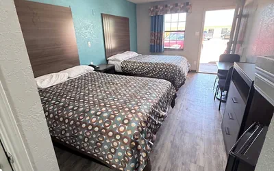 Photo 4 - Relax Inn