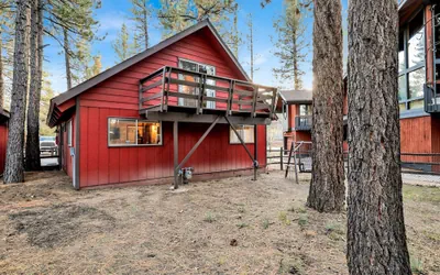 2594-willow Bear Lodge