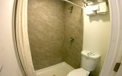 Photo 4 - GG Rest Inn