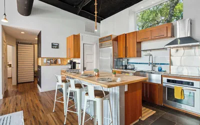Photo 4 - Contemporary Country Style Gem w/ BBQ & Games Room