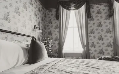 Photo 5 - Strassner Suites