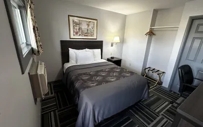 Photo 5 - Relax Inn