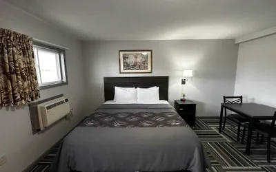 Photo 4 - Relax Inn