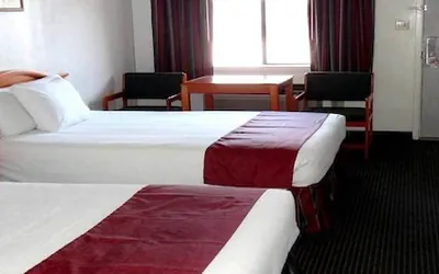 Photo 2 - Sagamar Inn