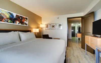 Photo 5 - Holiday Inn & Suites Peoria At Grand Prairie by IHG