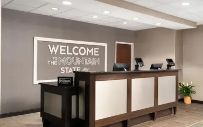 Photo 3 - Hampton Inn Fairmont