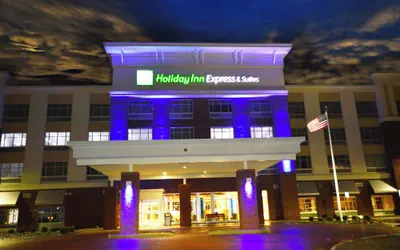 Photo 2 - Holiday Inn Express & Suites Toledo South - Perrysburg by IHG