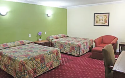 Photo 5 - Royla Motel