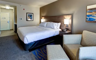 Photo 3 - Holiday Inn Express & Suites Great Bend by IHG