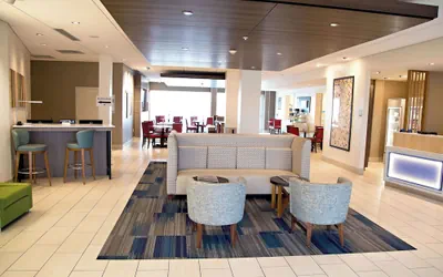 Holiday Inn Express & Suites Great Bend by IHG