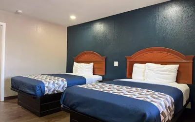 Photo 2 - Rodeway Inn & Suites
