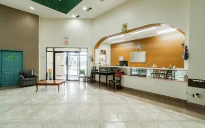 Photo 4 - Lone Star Inn & Suites