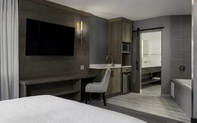 Photo 2 - voco Niagara Falls - The Cadence by IHG