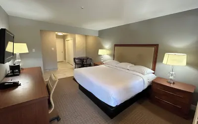Photo 4 - Hillside Inn