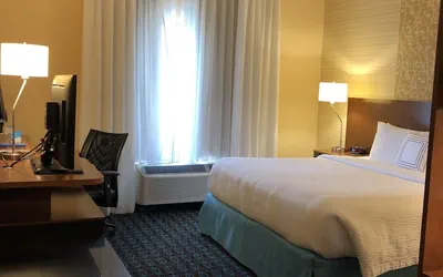 Photo 5 - Fairfield Inn & Suites by Marriott Austin San Marcos