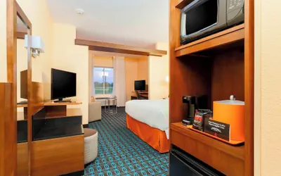 Photo 5 - Fairfield Inn & Suites Pleasanton
