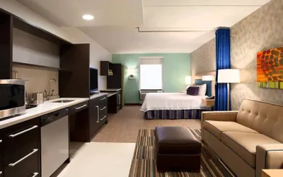 Photo 4 - Home2 Suites by Hilton Anchorage / Midtown