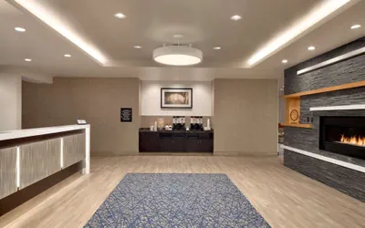 Photo 4 - Hampton Inn & Suites Rosemont Chicago O'Hare