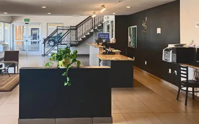 Photo 4 - Quality Inn & Suites near Downtown Bakersfield