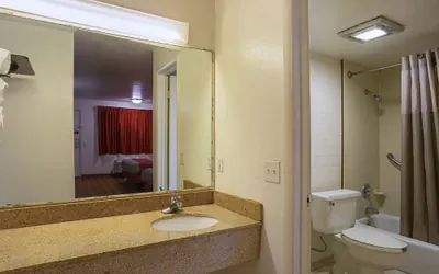 Photo 3 - Motel 6 Brinkley, AR